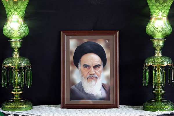 تبین شخصیت امام خمینی (ره) در مقیاس بین المللی