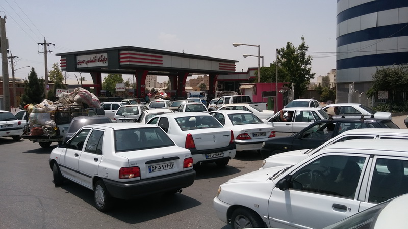 هک تابلوهای ترافیکی اصفهان همراه با حمله سایبری به شبکه توزیع بنزین