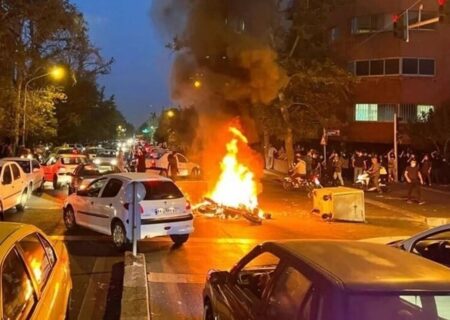 محکومیت خشونت های عریان عوامل صهیونی و آمریکایی با چاشنی متهم کردن ساختار حاکمیتی و تبرئه ضمنی دولت