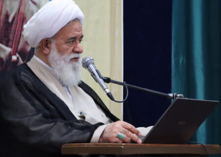 همگان در سراسر کشور با آیت‌الله سیدمحتبی خامنه‌ای بیعت کنند