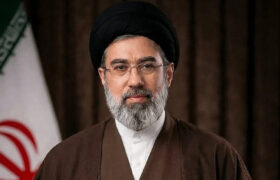 بیعت شورای هنر حوزه‌های علمیه و هنرمندان حوزوی با حضرت امام خامنه ای + اسامی ۹۱۱ هنرمند حوزوی