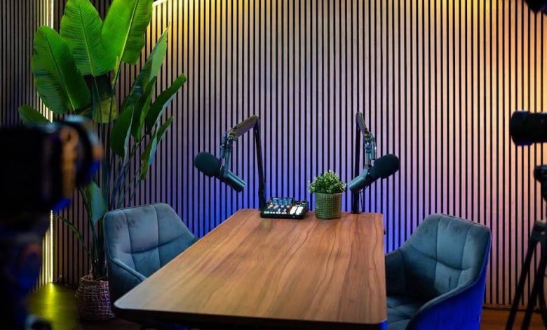 وضعیت سنجی برنامه های گفت وگومحور (تاک شو) در بازتولید گفتمان عمومی
